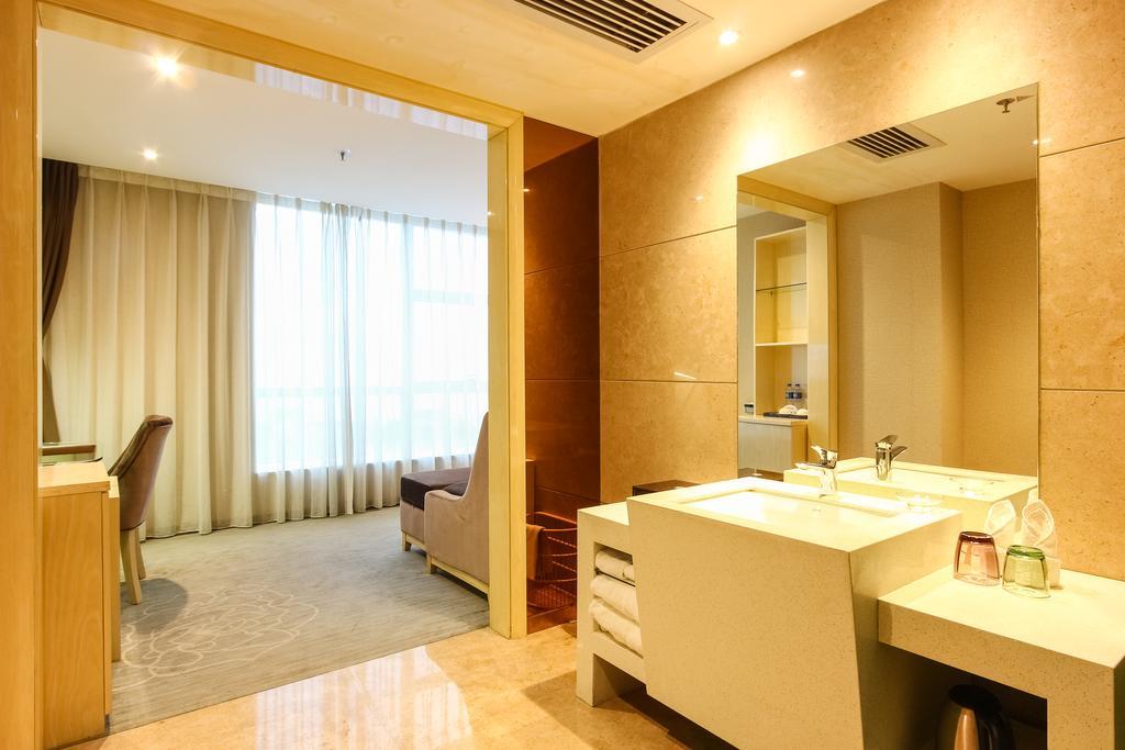 Paco Hotel Guangzhou East Railway Station Branch Екстериор снимка