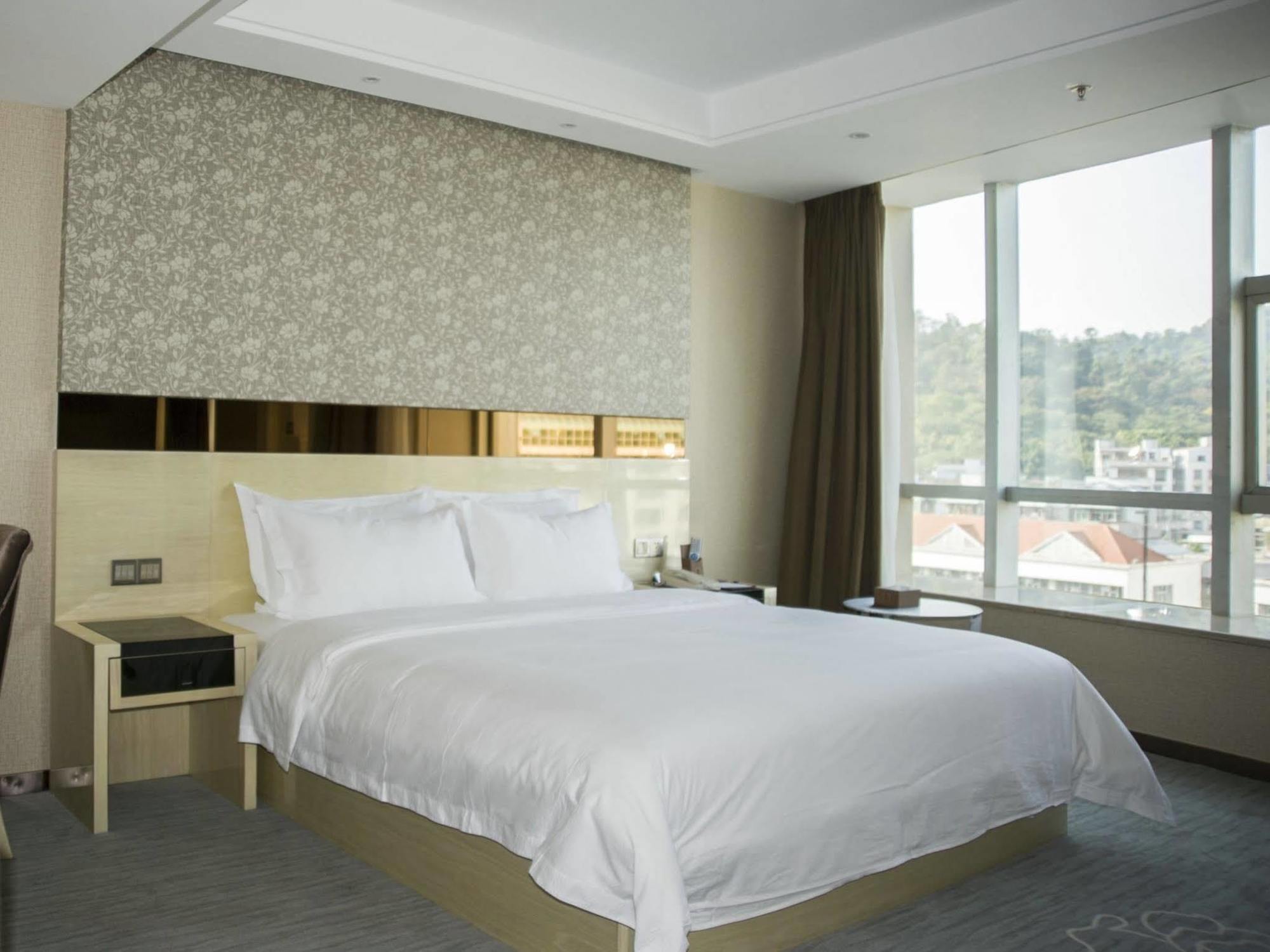 Paco Hotel Guangzhou East Railway Station Branch Екстериор снимка